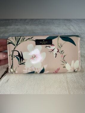 EUC Kate Spade Staci Continental Wallet